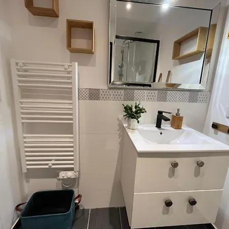 Centre-ville Apartment *